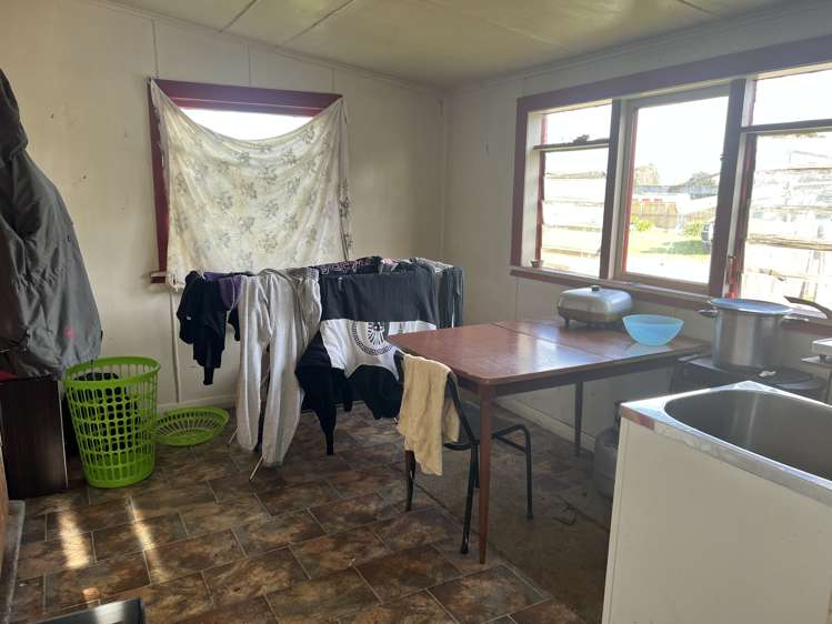 289 High Street Dannevirke_13