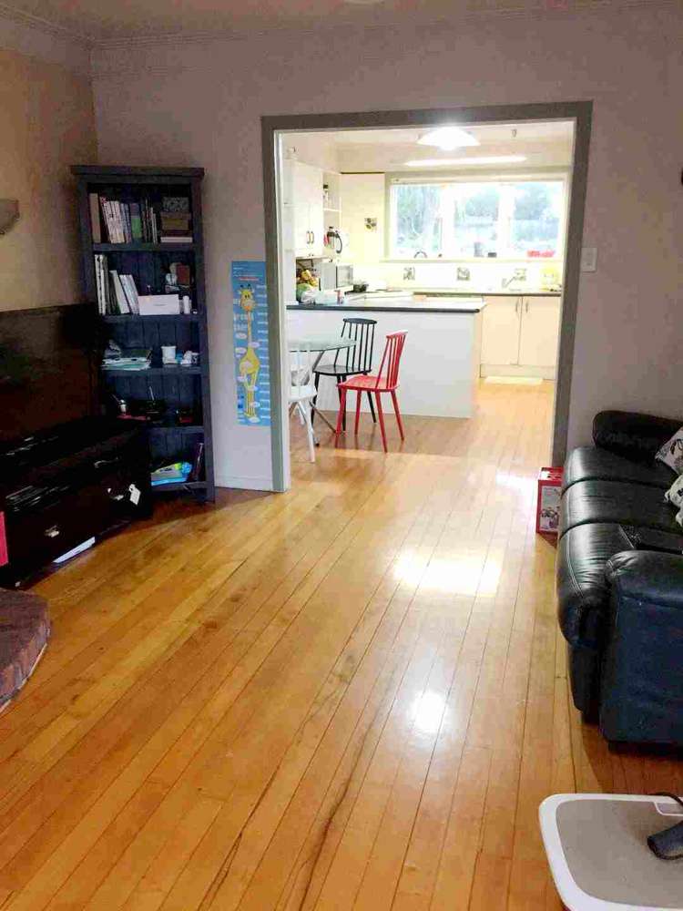 70 Tiroroa Ave Te Atatu South_5