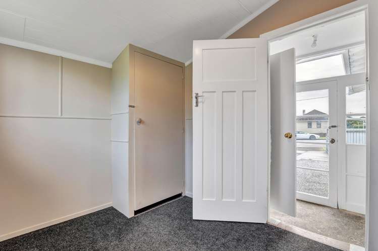 1 George Street Eltham_16