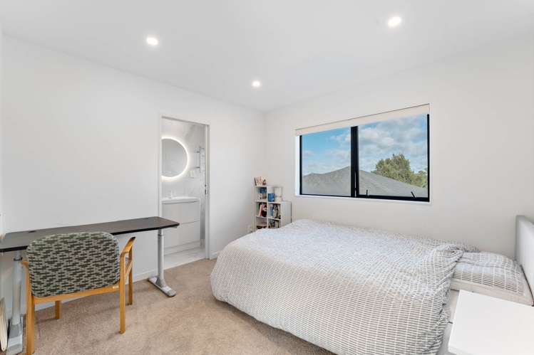 5C Woodhouse Place West Harbour_14