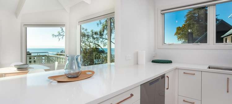 2/4 The Cliffs Britannia Heights_4