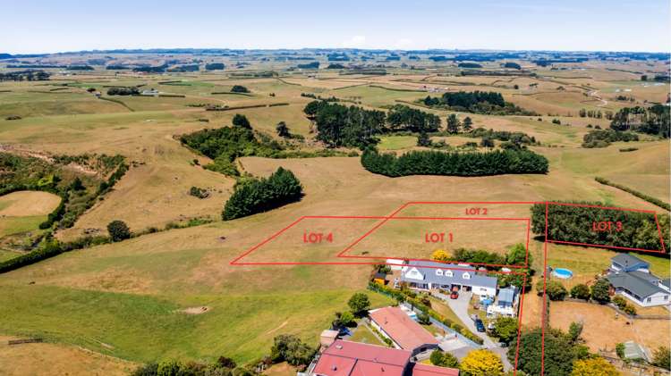 0n Douglas Street Sections Hawera_9