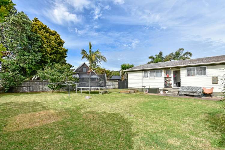 19 Adel Place Manurewa_9