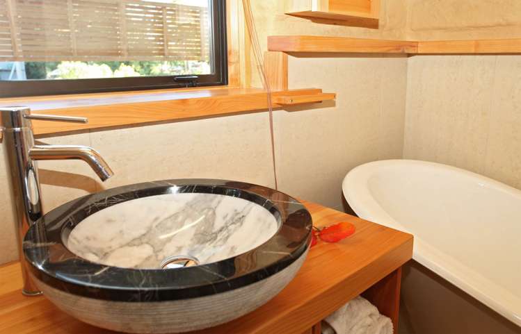 Earth House/3635 Cambridge Road Cambridge_19