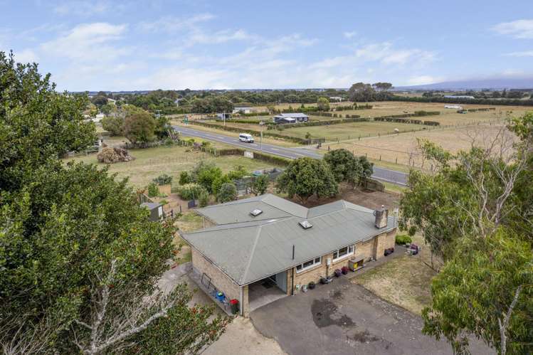 1277 South Road Manaia_21