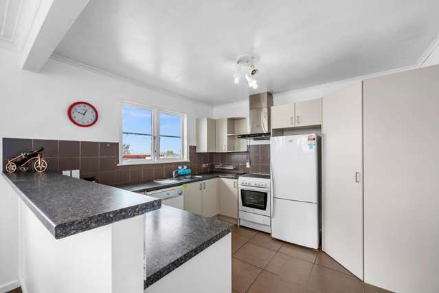 27 Kokiri Street Te Atatu South_4