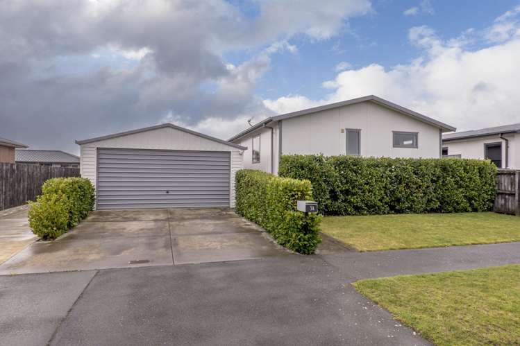3a Kingsbridge Drive_0