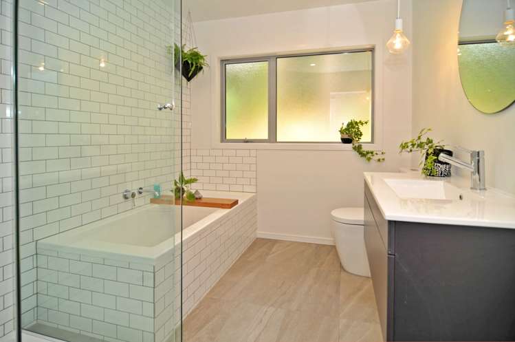 36 Clearwater Street Broad Bay_13