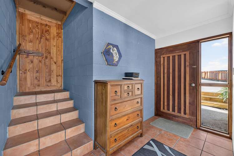 6 Doris Faigan Lane Charteris Bay_15