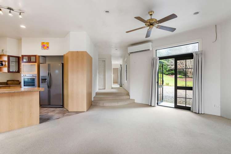 1 Governors Heights Whangamata_9