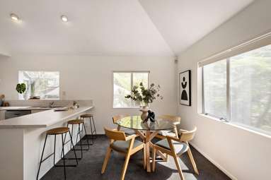 3/42 Lingarth Street_3