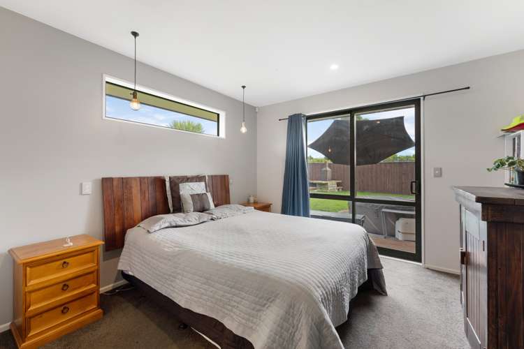 52 Sunline Avenue Lincoln_9