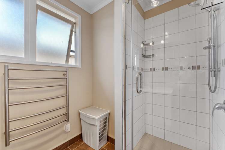 45 Landscape Road Pukekohe_16