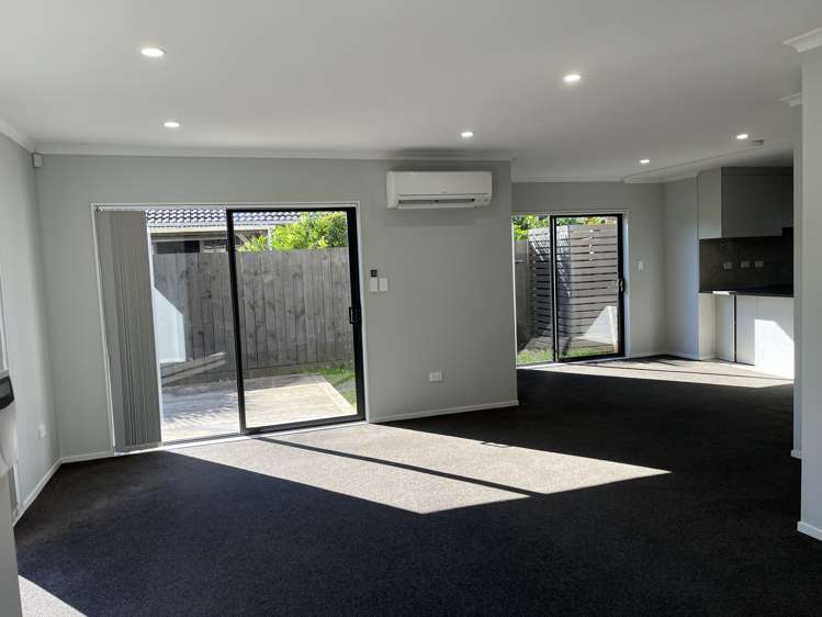 8/30 Calvert Ave Mangere East_1