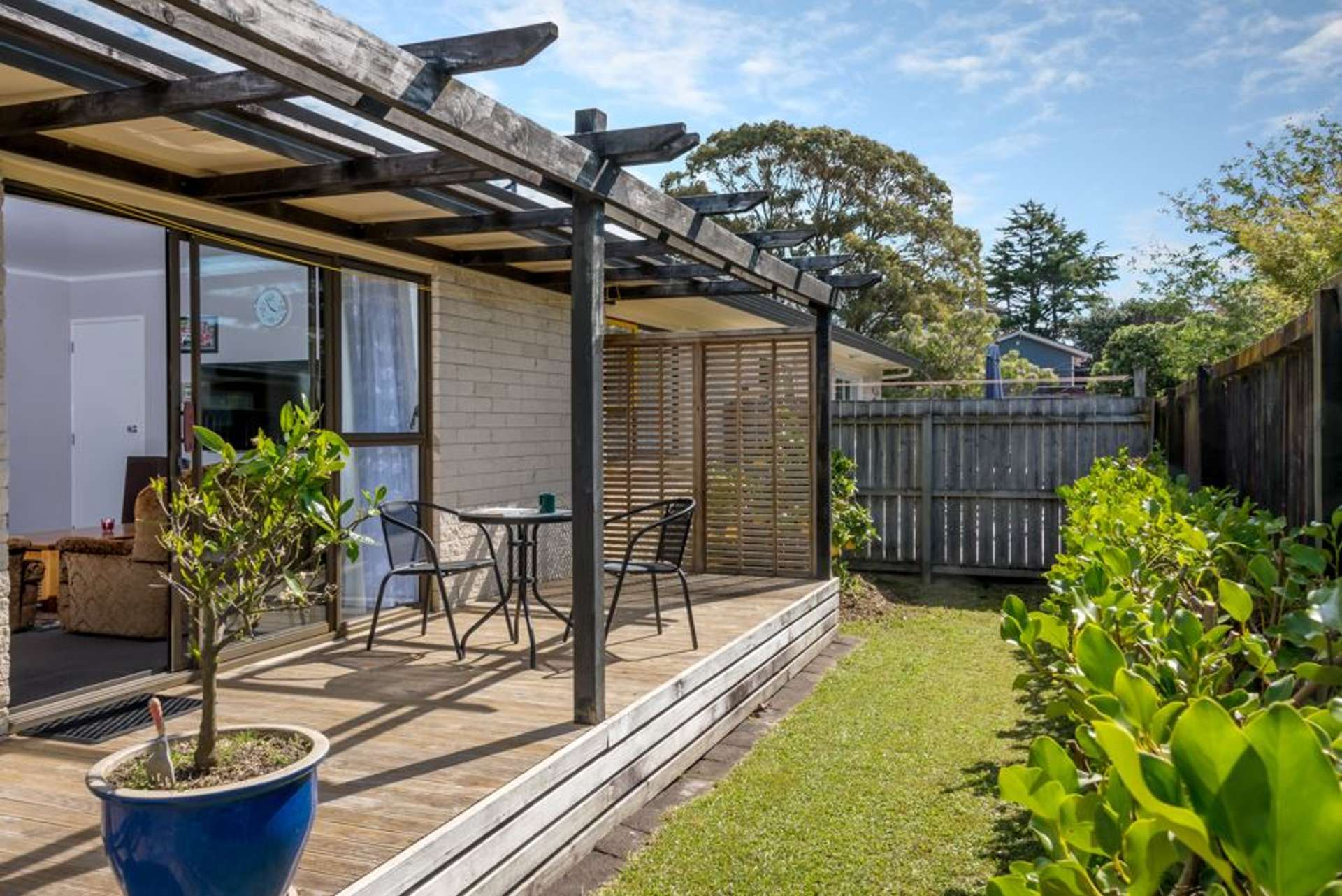 2/25 Wycherley Drive Bucklands Beach_0