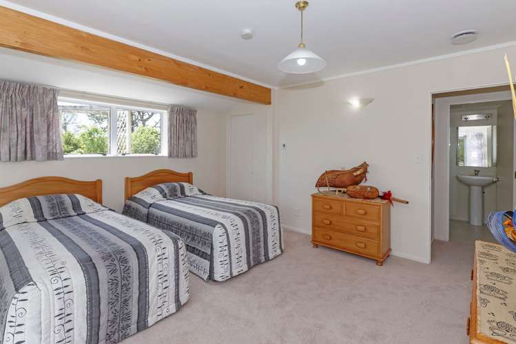 16 Wairere Road Waitakere_12