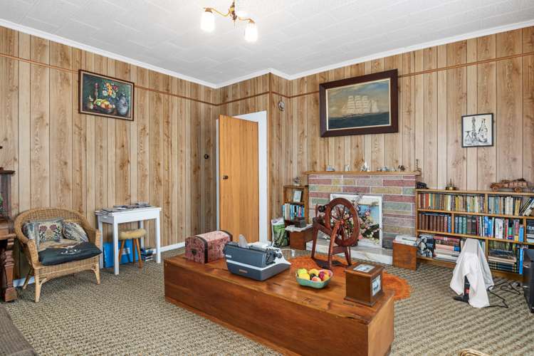 405 Pigeon Valley Road Wakefield_25