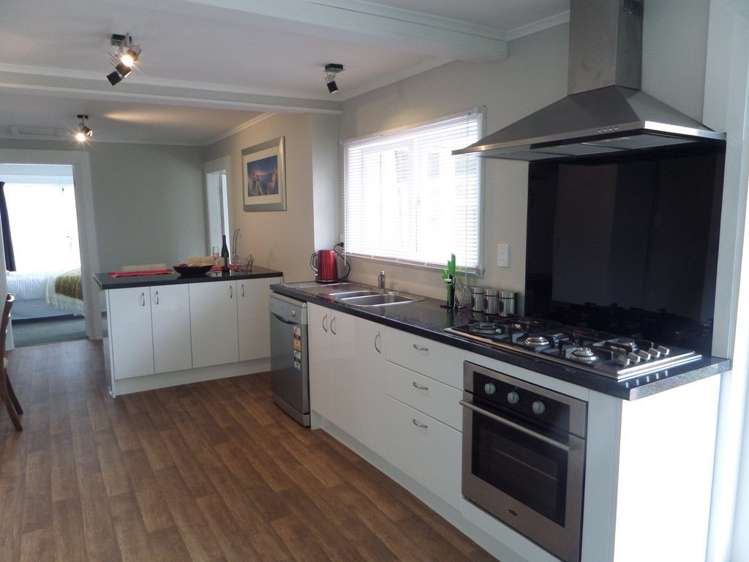 37 Kairimu Street Stokes Valley_13