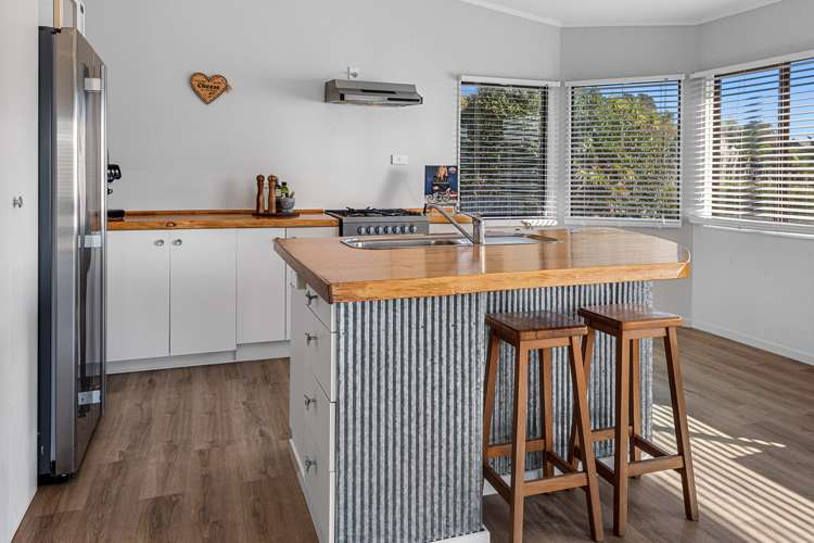 72a Beach Road Onerahi_6