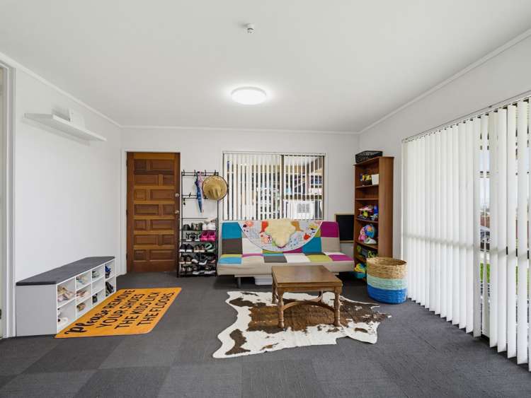 8 Kaipara Crescent_5