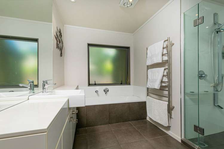 1/6 Greenridge Court Glenfield_14