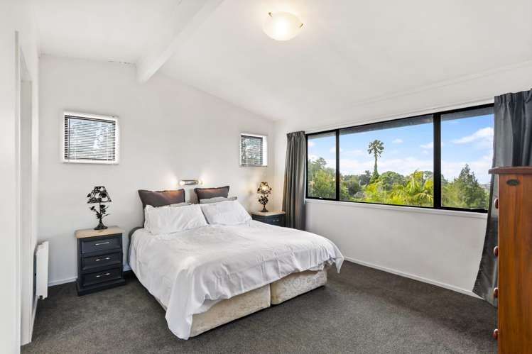 257 Golf Road Titirangi_12