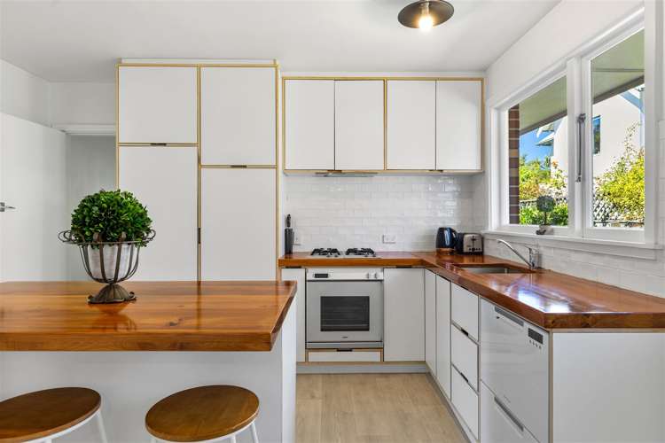 2/10 Bretts Road Saint Albans_5