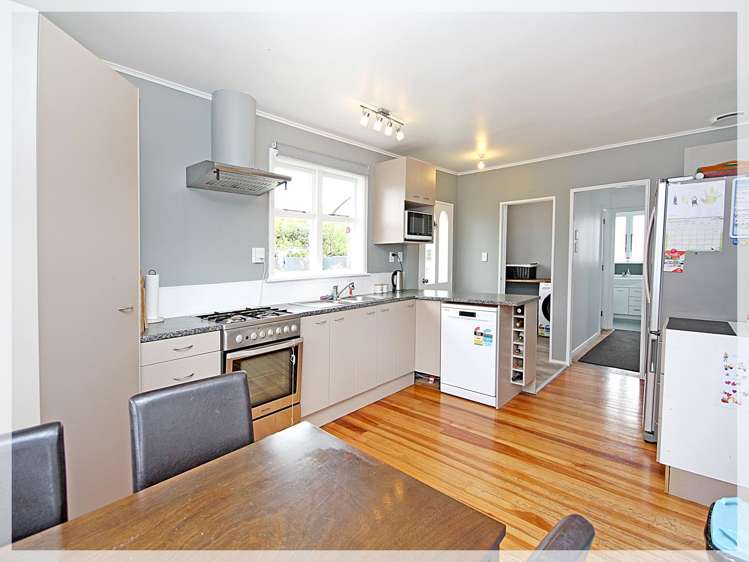 28 George Street Levin_6