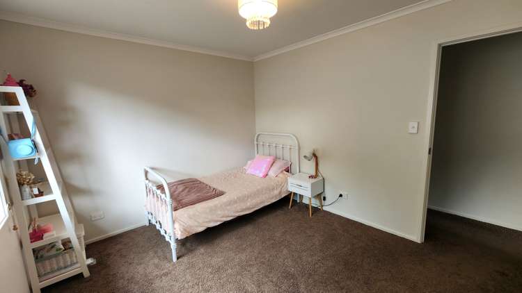 32 Walter Crescent Silverdale_15