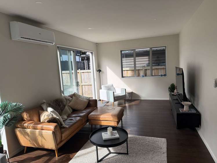 292 Jack Lachlan Drive Beachlands_1