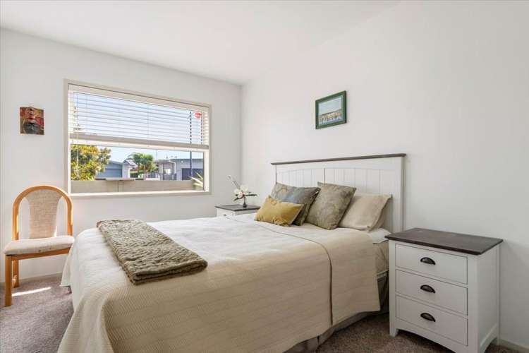 2 Ella Place Papamoa Beach_11