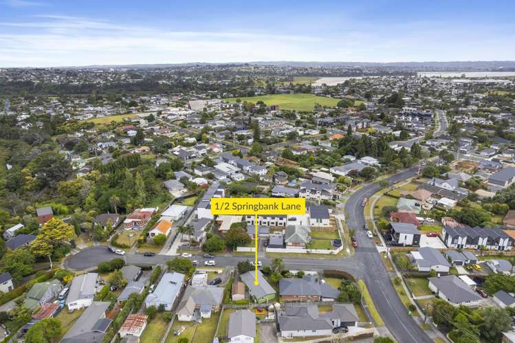 1/2 Springbank Lane Te Atatu Peninsula_19