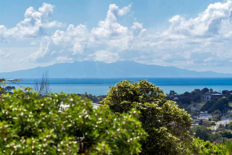 2/883 East Coast Road Northcross_1