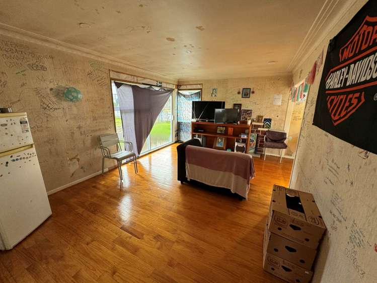 20 Clayton Avenue Otara_13