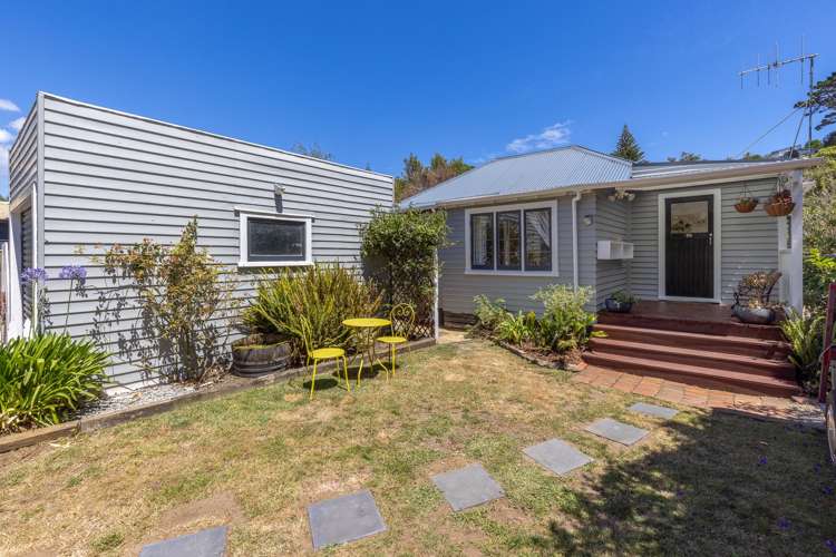 56 Tennis Court Road Raumati South_0