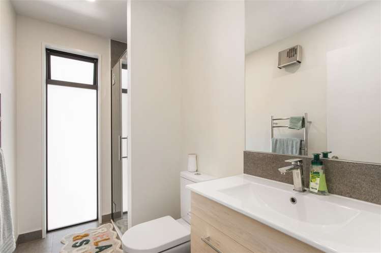 16a Champion Street Edgeware_11