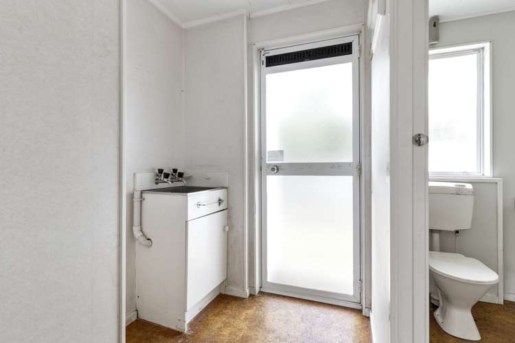 9 Taioma Crescent Te Atatu Peninsula_7