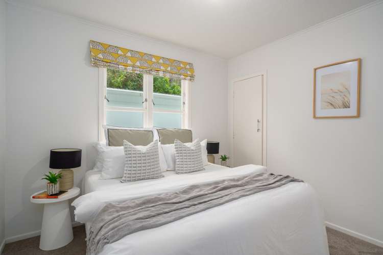 128 Helston Road Paparangi_14