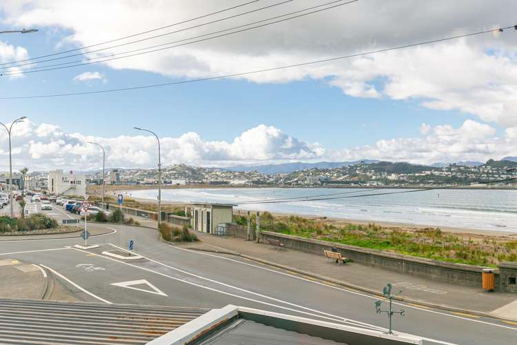 230 Queens Drive Lyall Bay_1