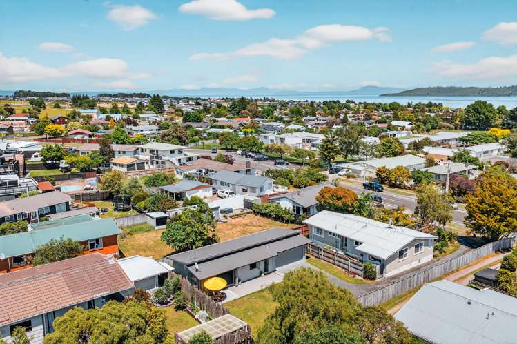 2/18 Frederick Street Two Mile Bay_22