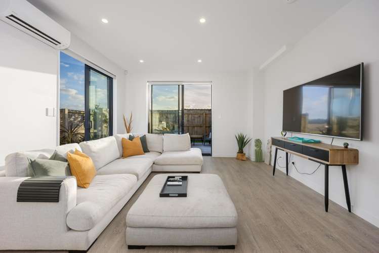 82 Tarapuka Road Westgate_2