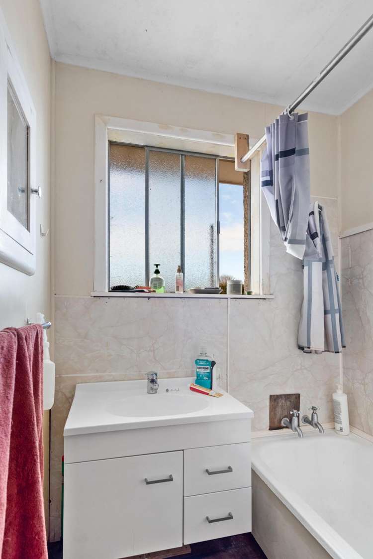 12-14 Helena Street Lumsden_8