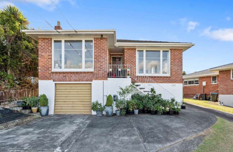 131 White Swan Road Mt Roskill_26