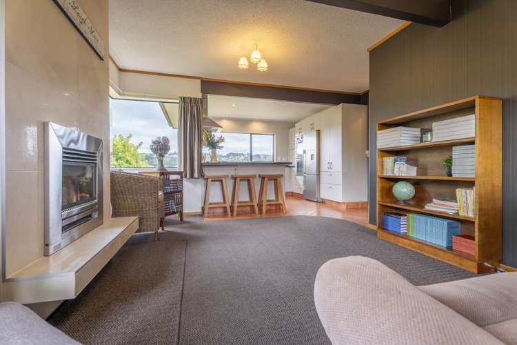 7 Montrose Grove Churton Park_8