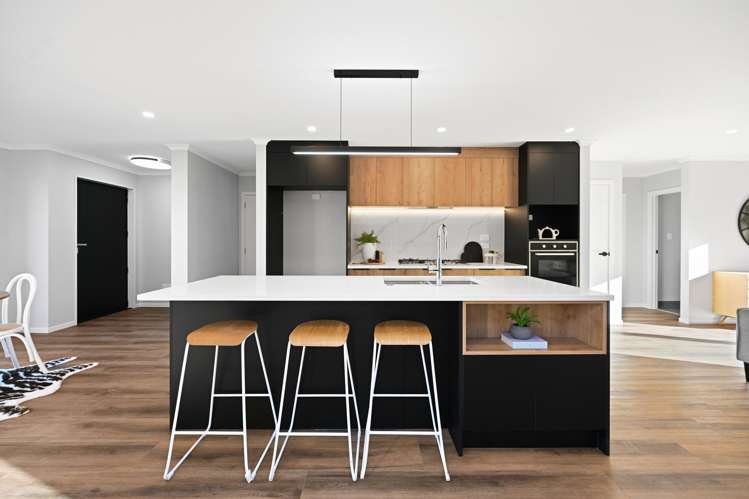 7 Absolum Crescent Chartwell_2