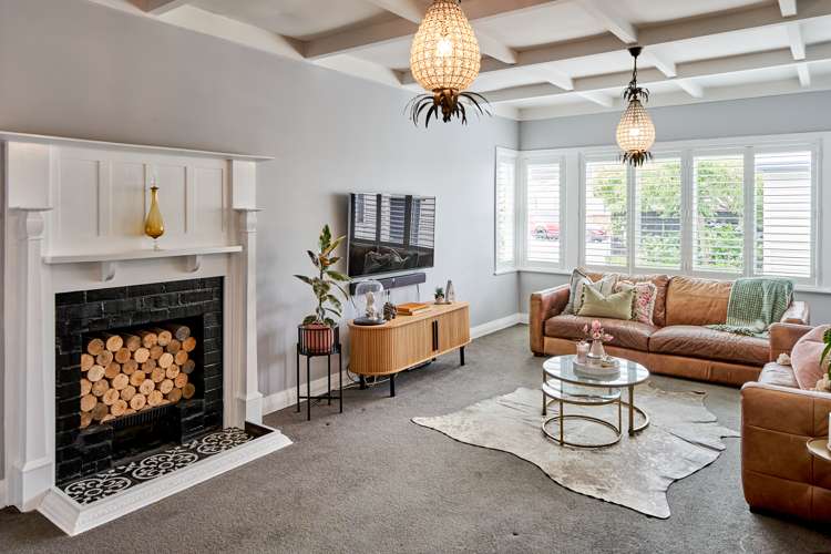 71 Hautana Street Woburn_14