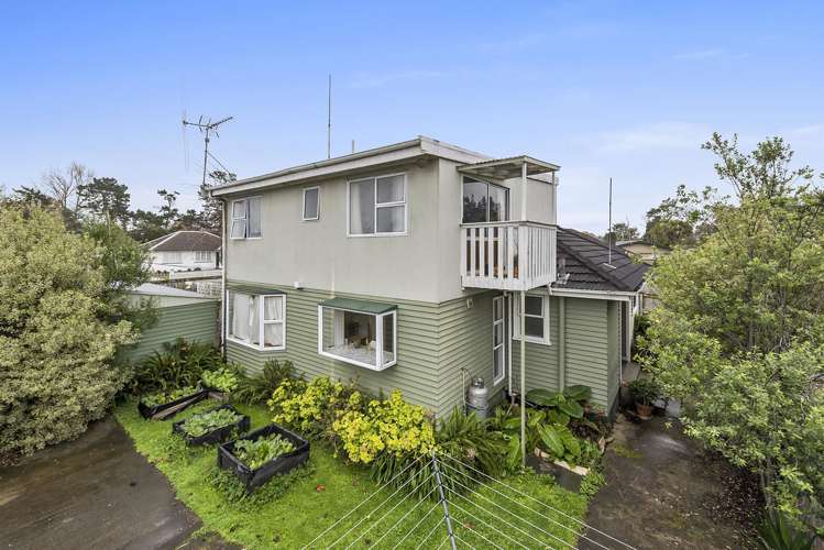16 Richan Street Glenview_12