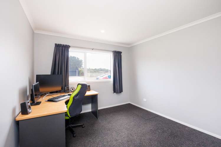 23 Sandown Avenue Himatangi Beach_10