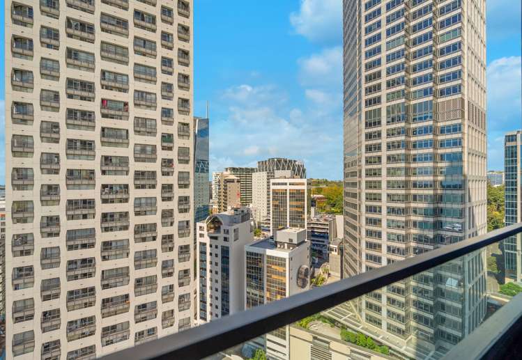 2005/10 Commerce Street 10015_13