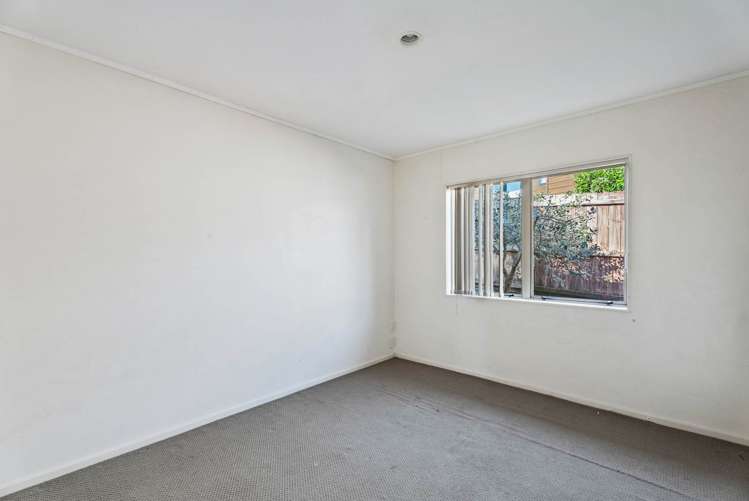 15a Blease Street New Lynn_11